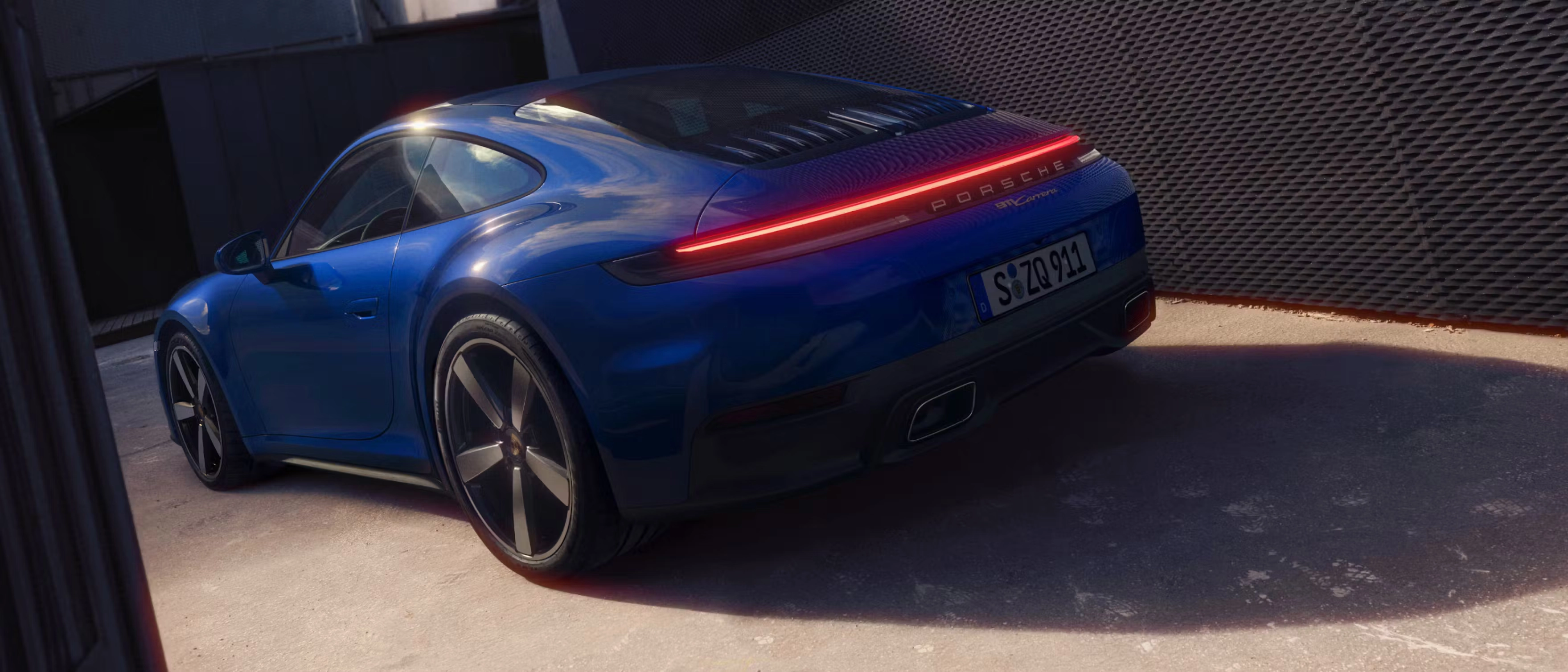 911