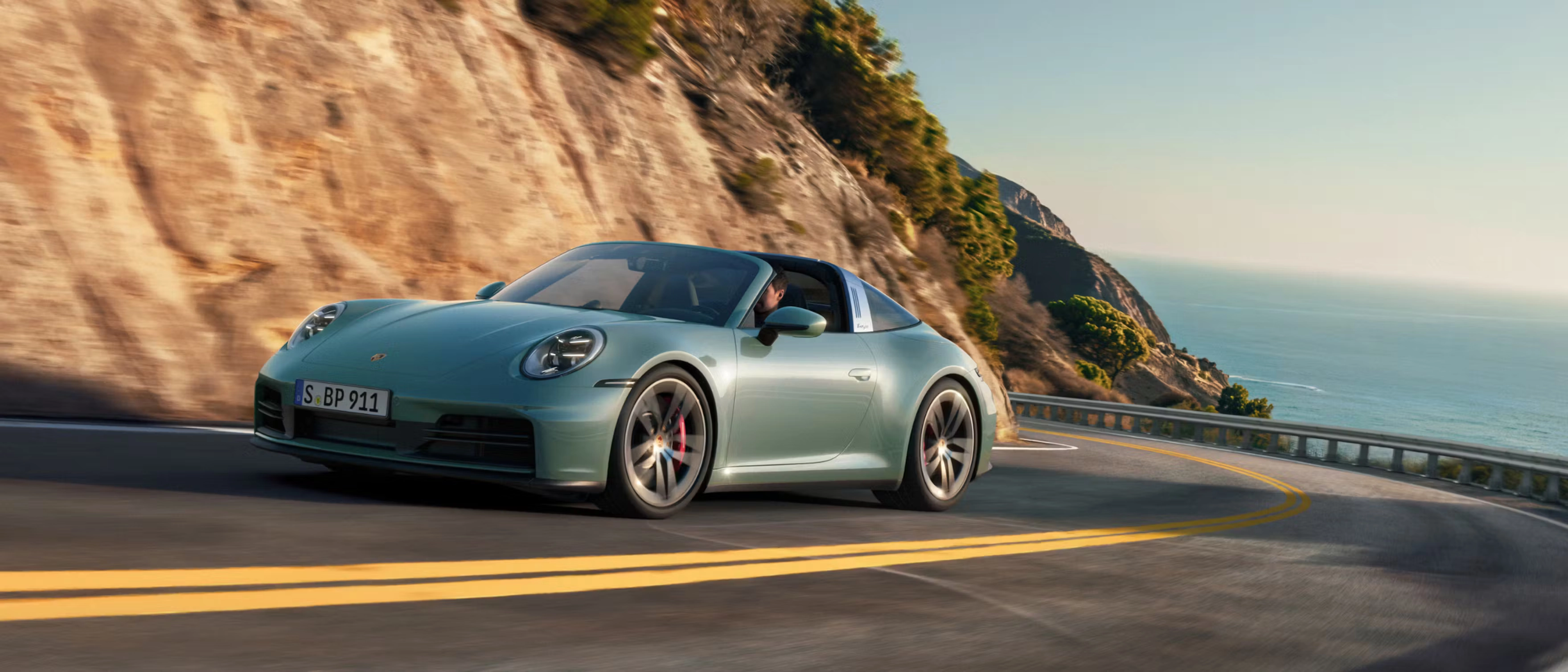 911