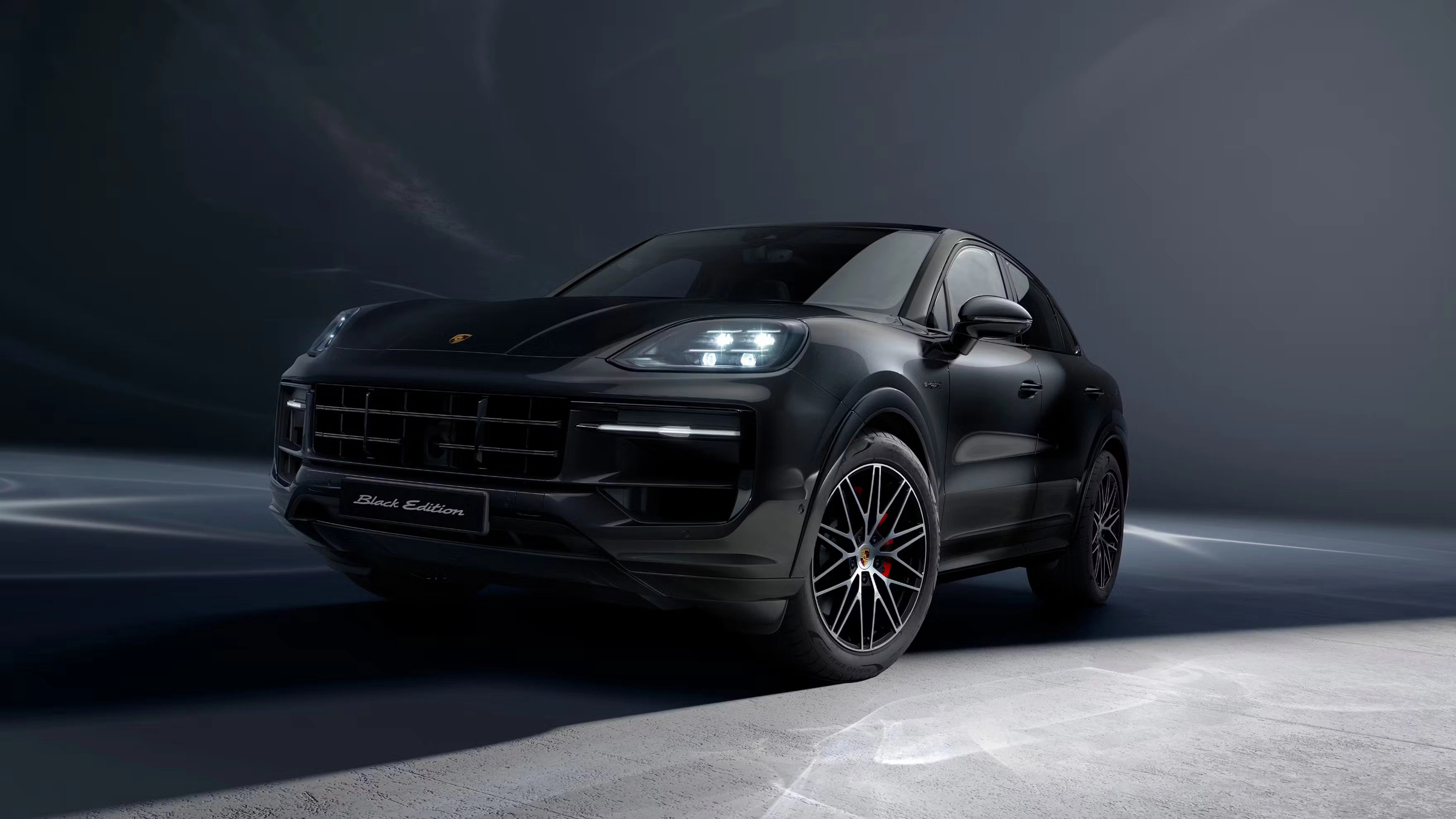 Cayenne Black