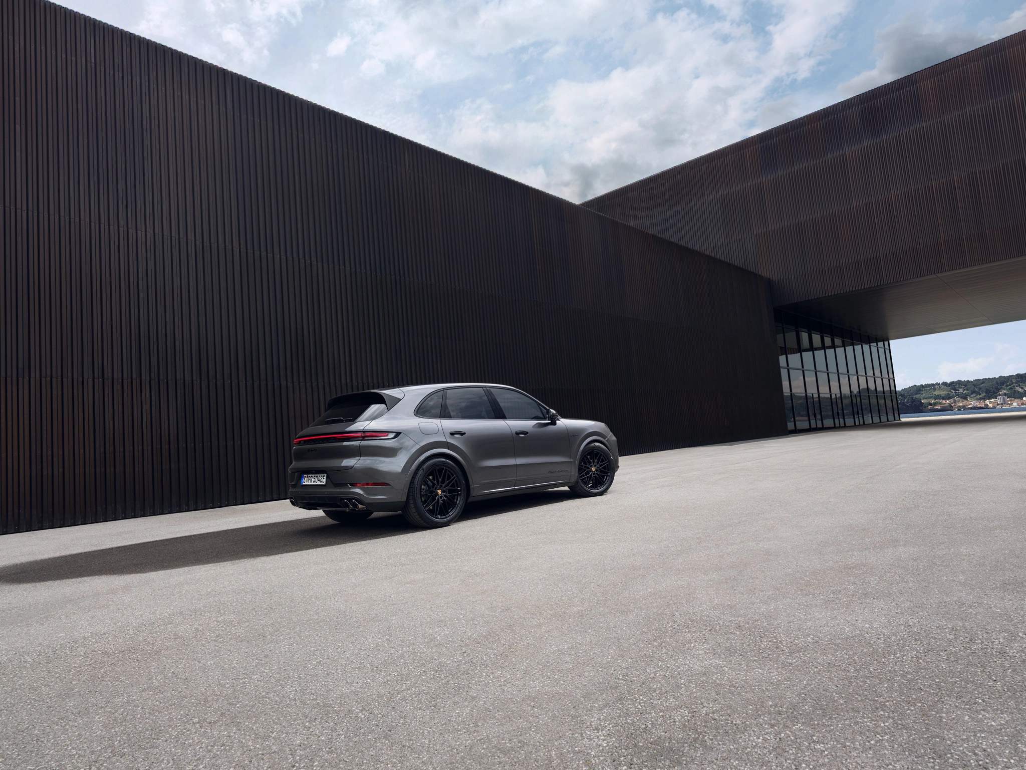 Cayenne Black Edition