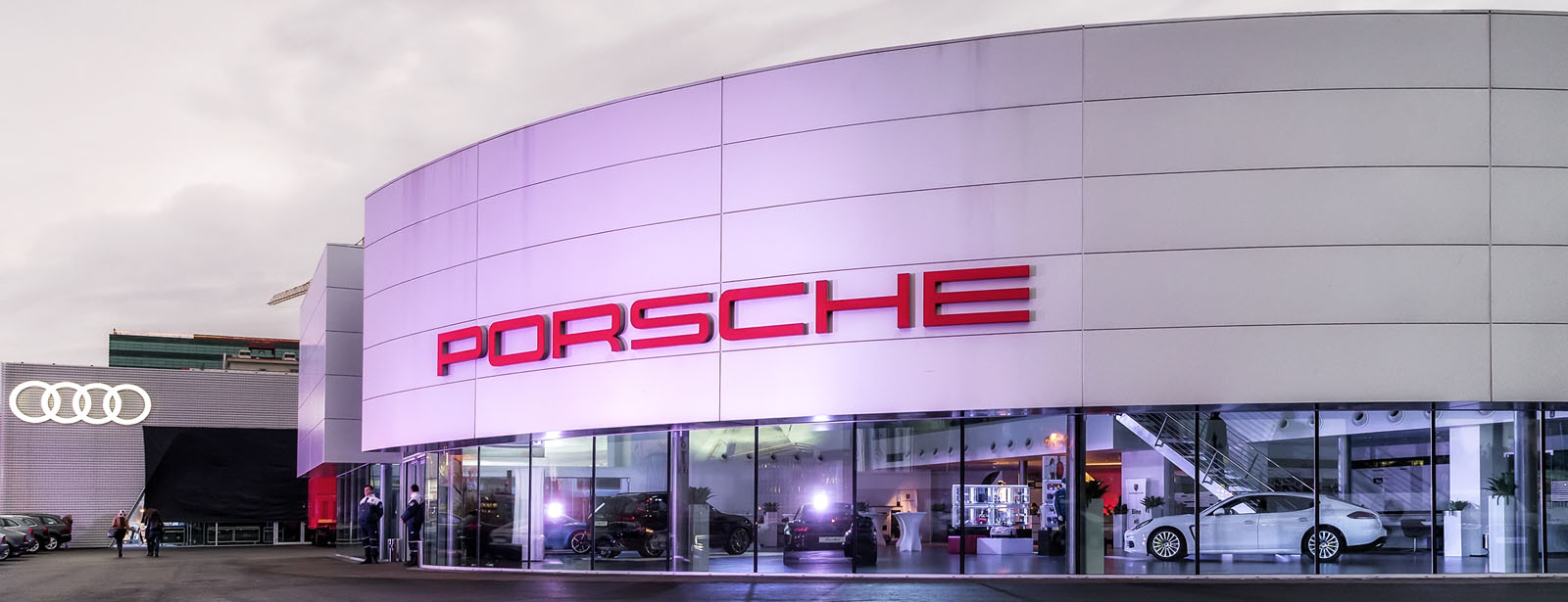 Grand Opening Porsche Pipera