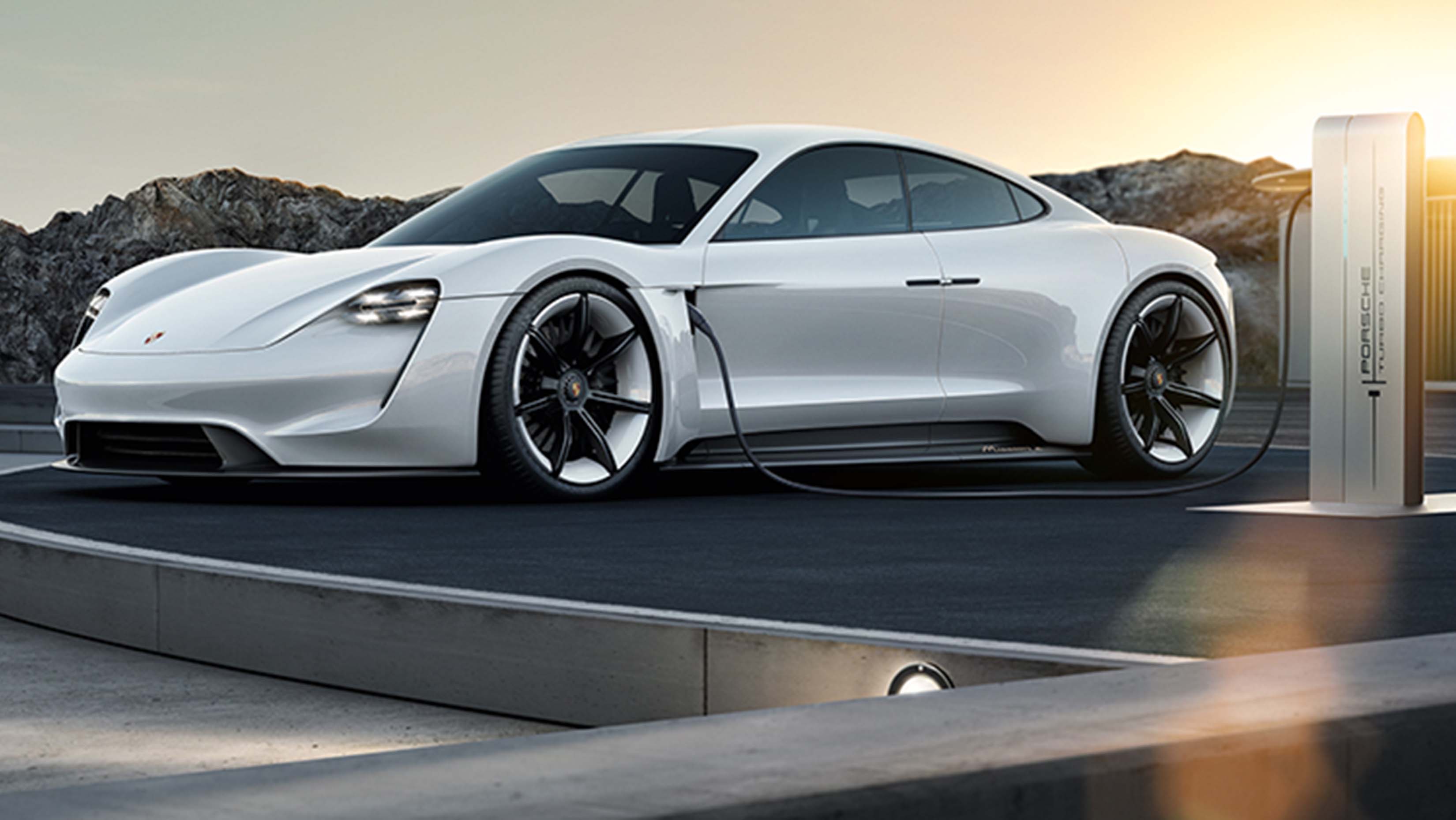 BMW Group, Daimler AG, Ford Motor Company și Volkswagen Group cu Audi & Porsche planifică o societate mixtă pentru crearea de stații de încărcare ultra-rapide și de mare putere, de-a lungul celor mai mari autostrăzi din Europa