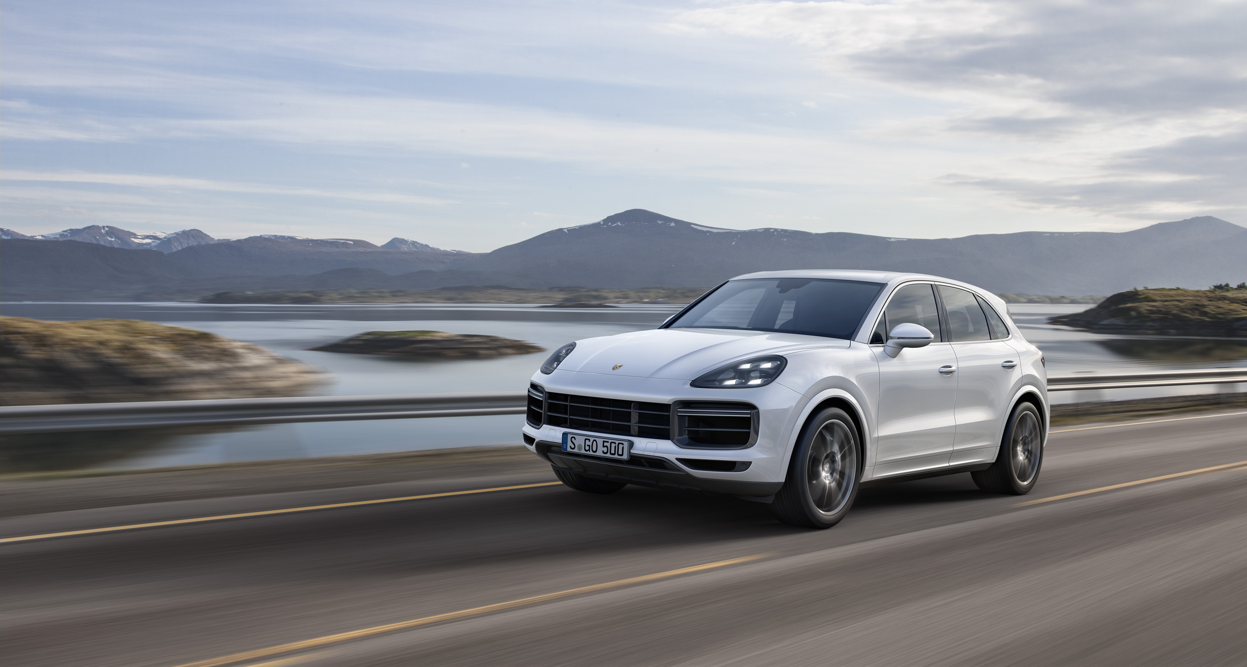 Noul Porsche Cayenne Turbo