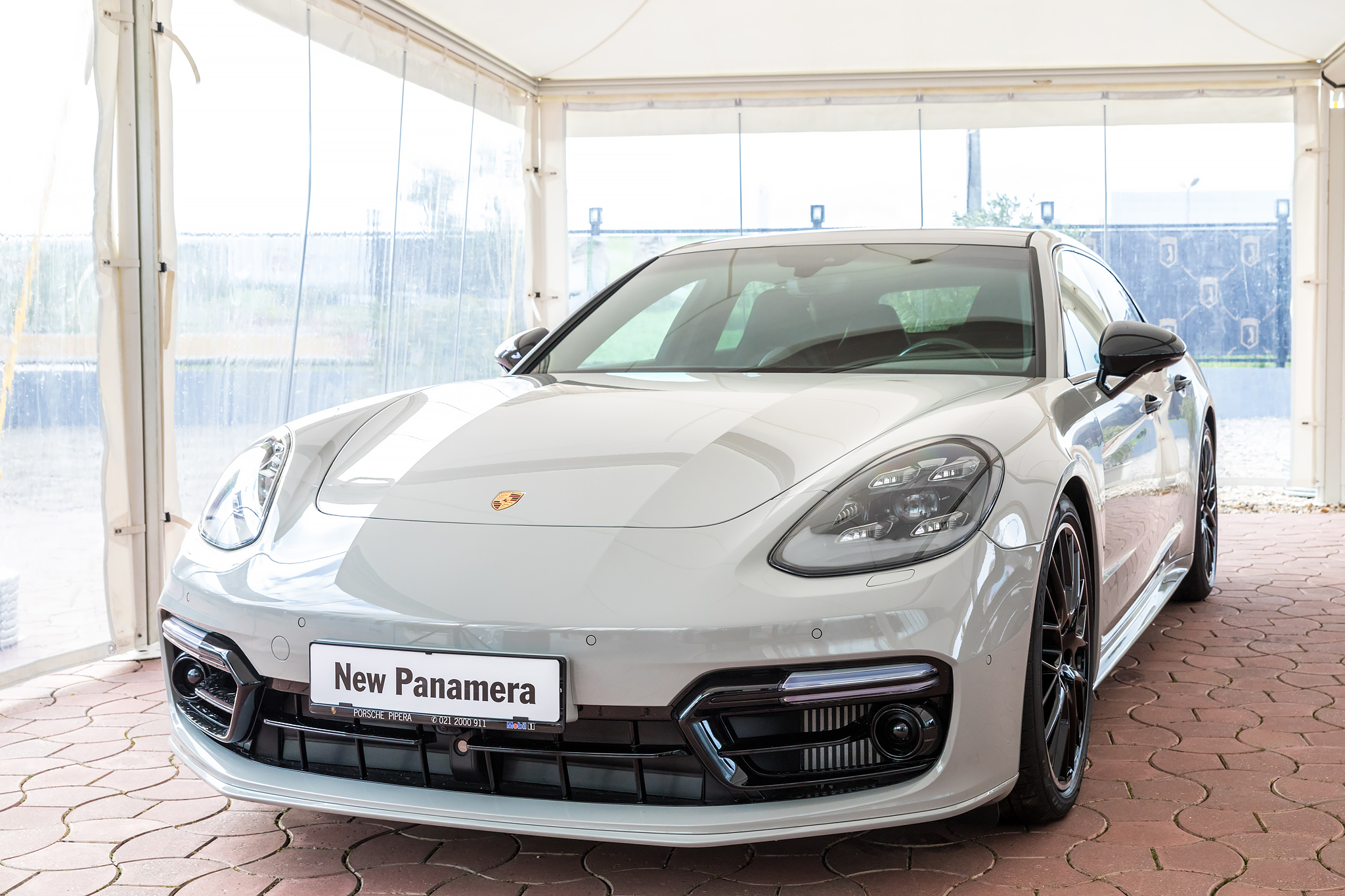 Porsche lansează un parteneriat de durată cu pasionații de golf din România