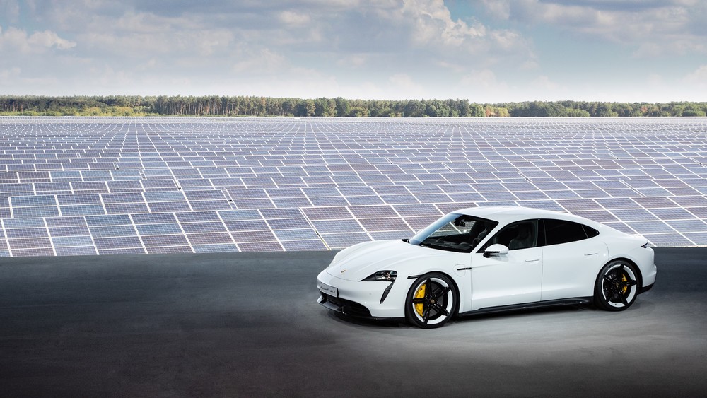 Premiera mondială a Porsche Taycan: Mașină sport, reproiectată sustenabil