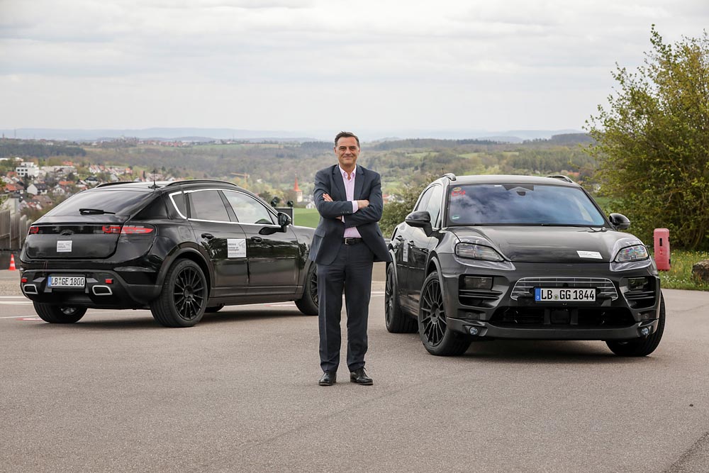 Prototipuri ale modelului Macan complet electric: atât digital, cât și real
