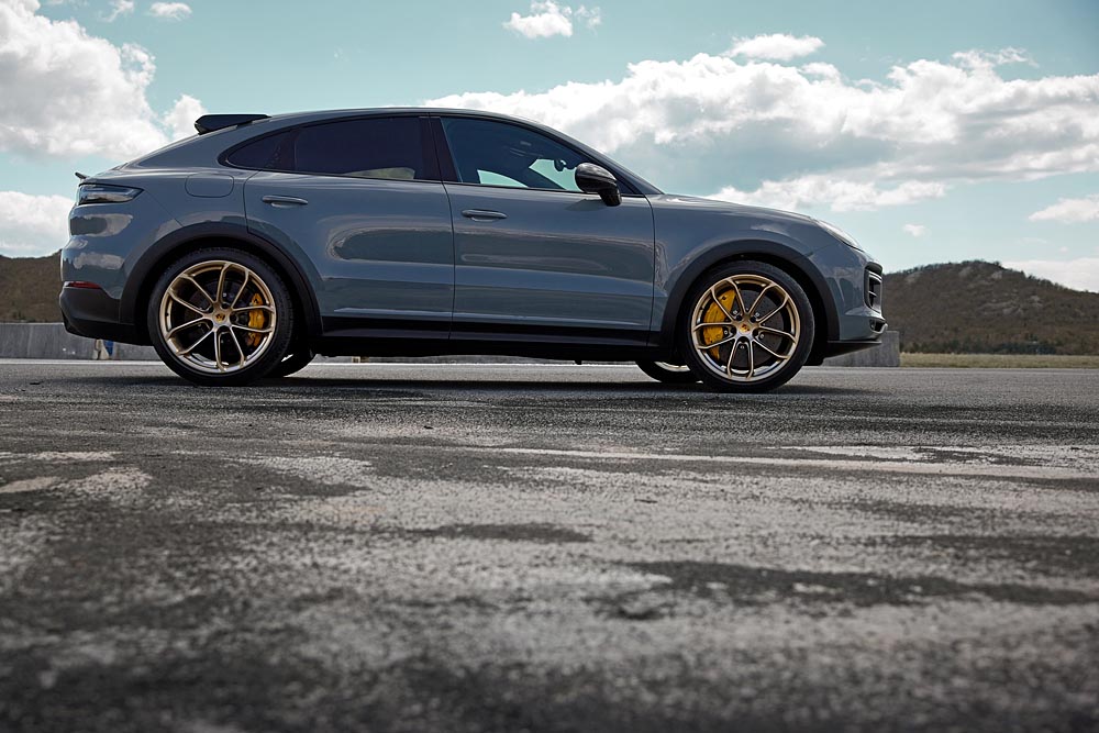 Un nou campion sportiv de la Porsche: Cayenne Turbo GT