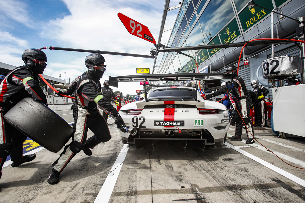 Douăsprezece Porsche 911 RSR înscrise în cursa de 24 de ore de la Le Mans