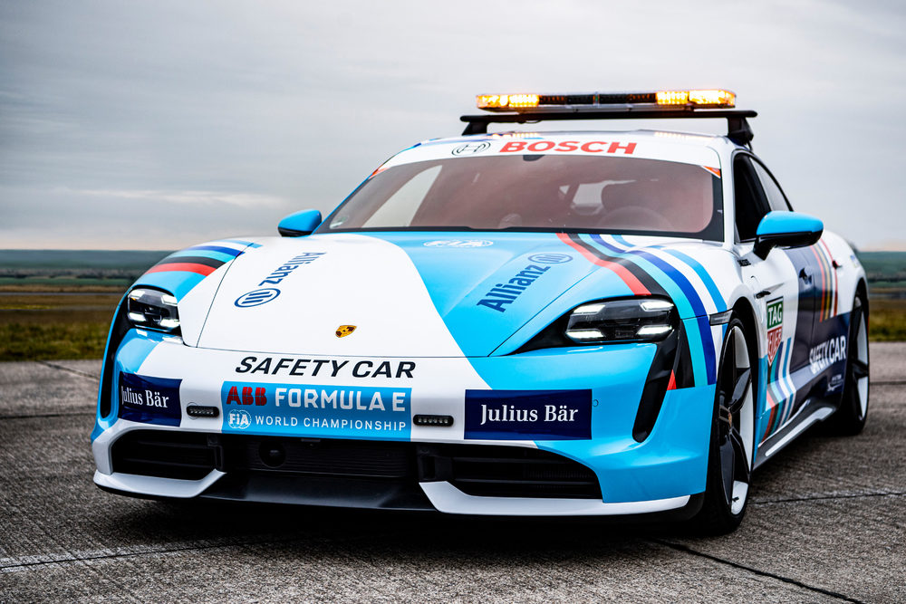 Porsche Taycan a fost prezentat ca noul Formula E safety car