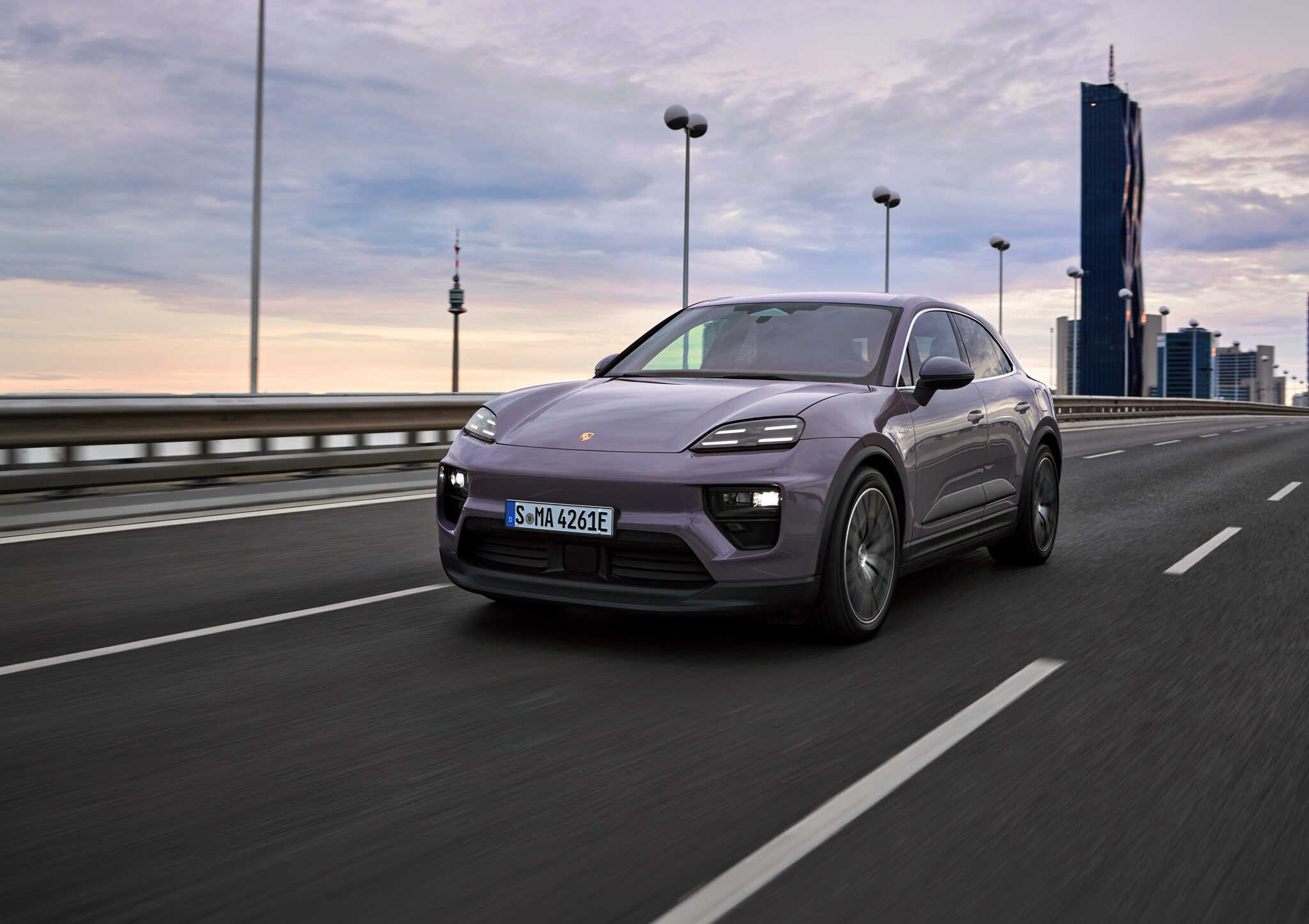 Porsche aduce noul Macan electric la Transylvania Open