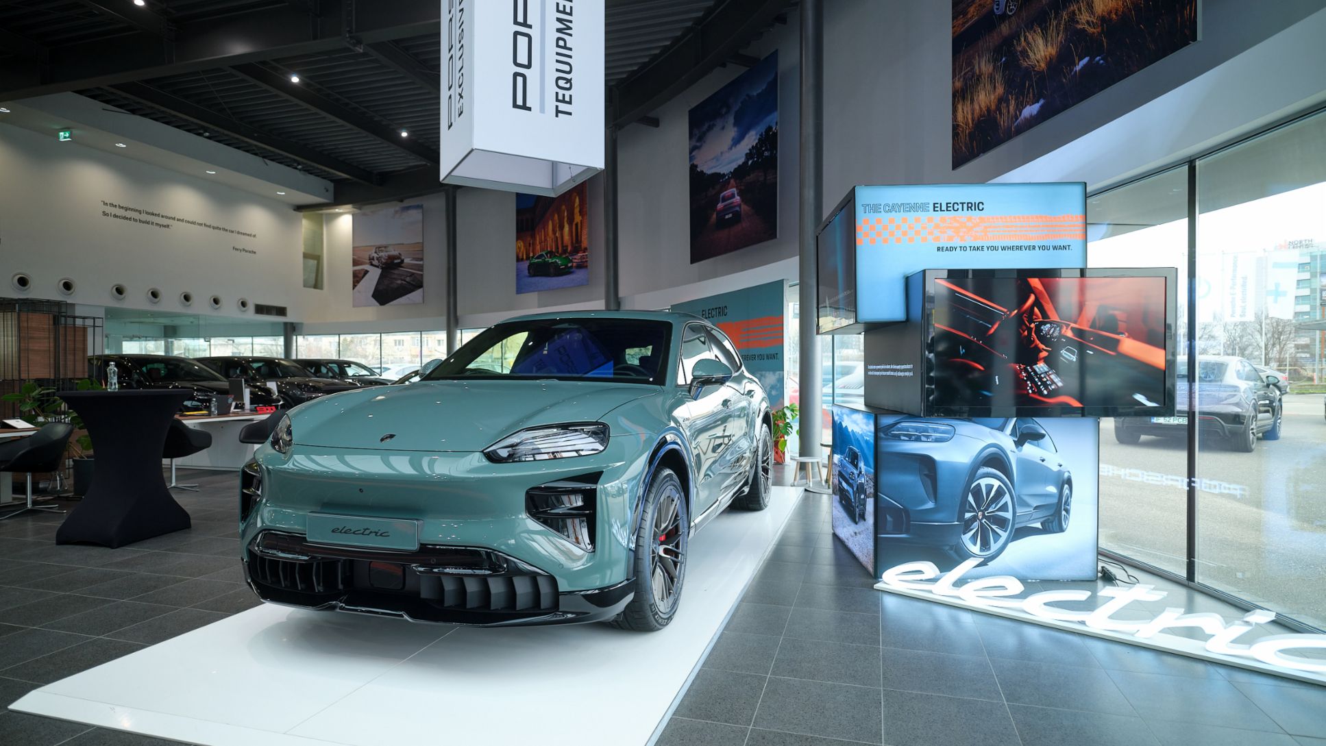 Porsche Cayenne Turbo Electric a ajuns la București