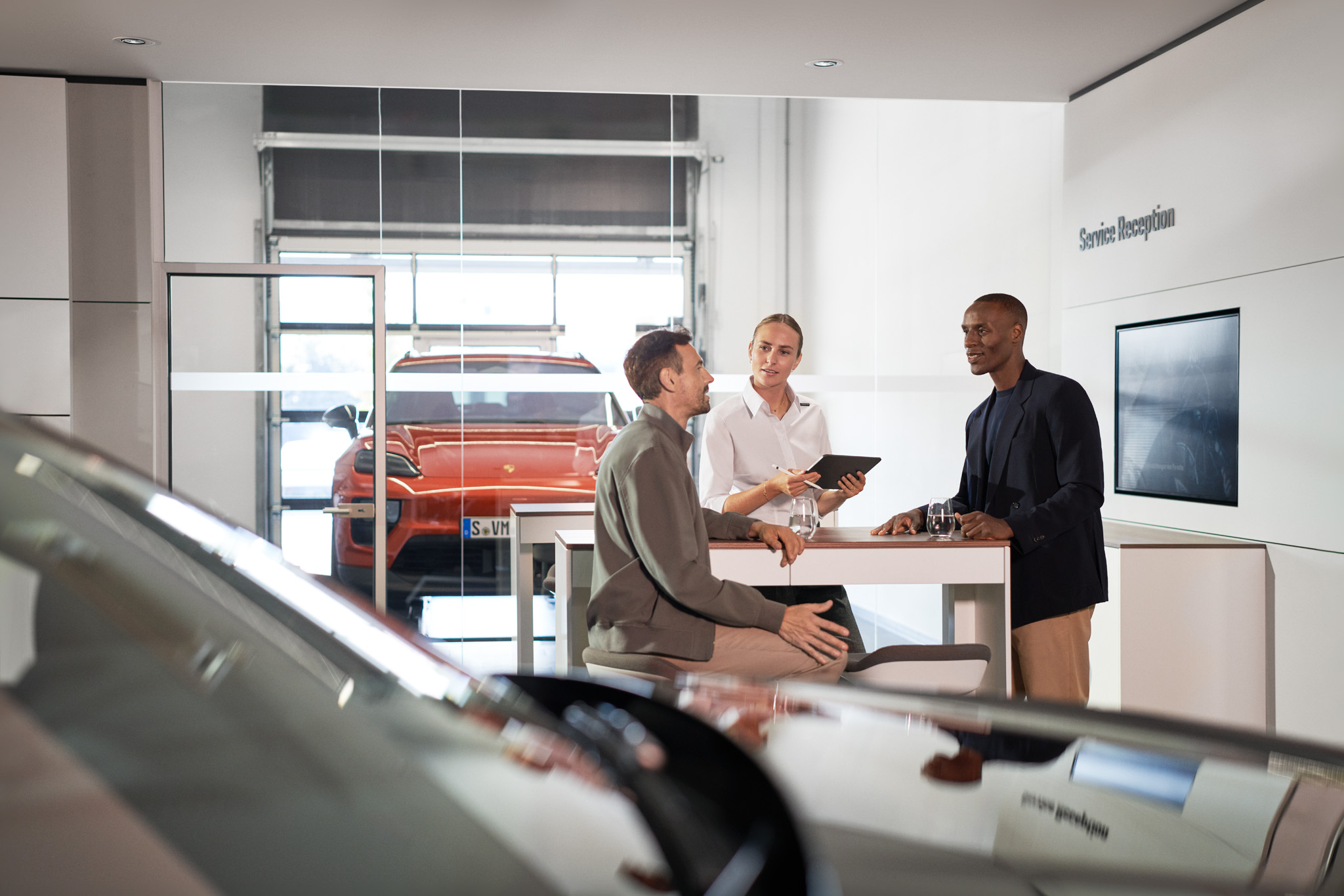 Verifică rechemările autovehiculului dvs. Porsche