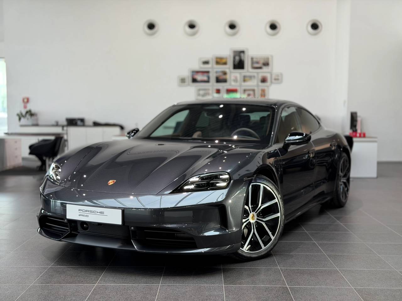 Taycan 4 Black Edition J1 II
