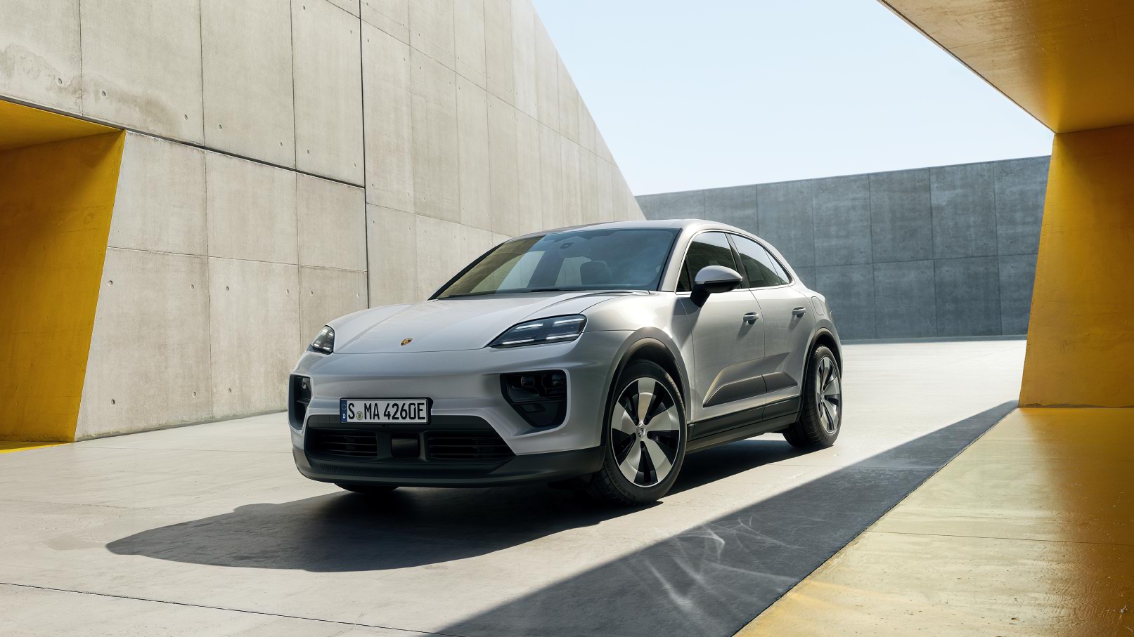 Macan Advanced Package